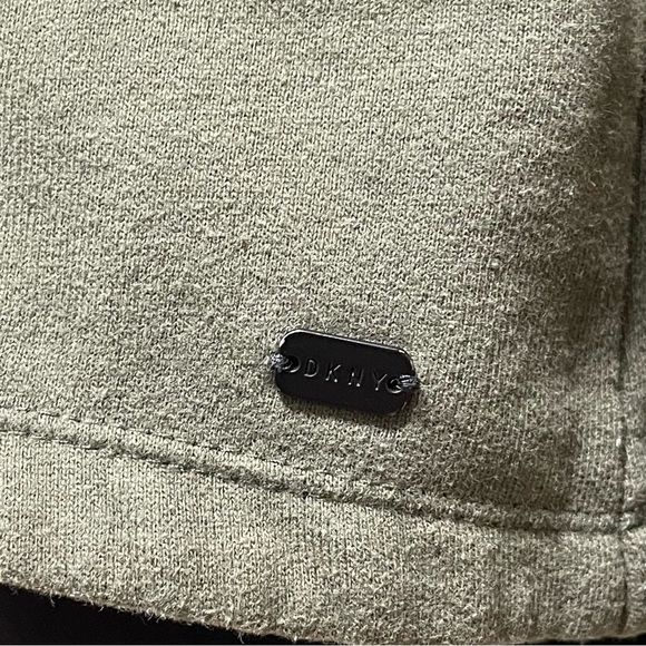 DKNY Half Zip Army Green Hooded Sweater Medium - Picture 4 of 8